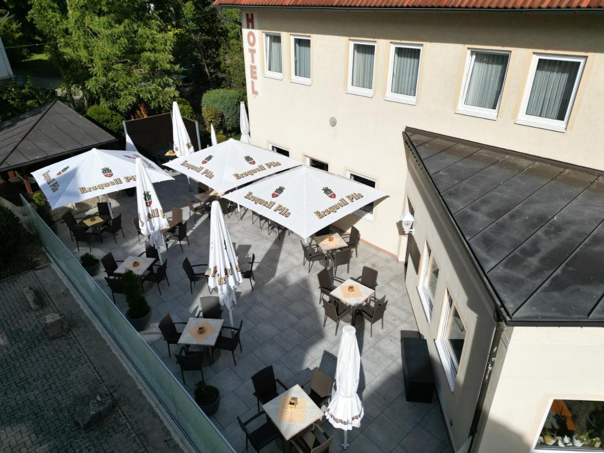 Hotel & Restaurant Zum Hirsch Romhild Экстерьер фото